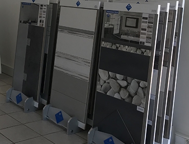 Faïences, crédences déstockage